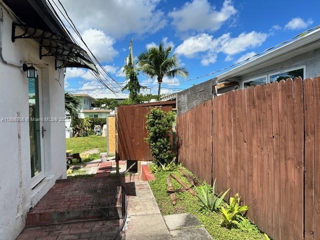 property at 2215 SW 47th St