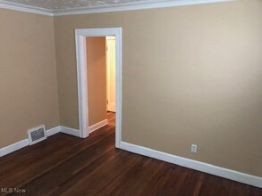 20651 Tracy Ave in Euclid, OH - Building Photo - Building Photo