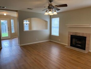 103 Dogwood Dr in Georgetown, TX - Building Photo - Building Photo