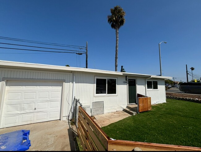 1204 13th St in Imperial Beach, CA - Building Photo - Building Photo