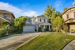 27618 Olive Mill Ct in Santa Clarita, CA - Building Photo