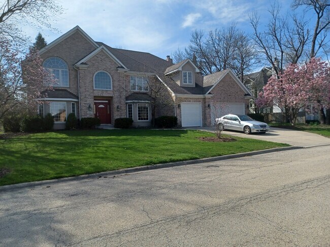 property at 107 W 59th St