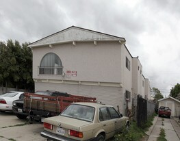 4264 Euclid Ave in San Diego, CA - Building Photo