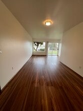 1045 S 3rd Ave in Sequim, WA - Building Photo - Building Photo