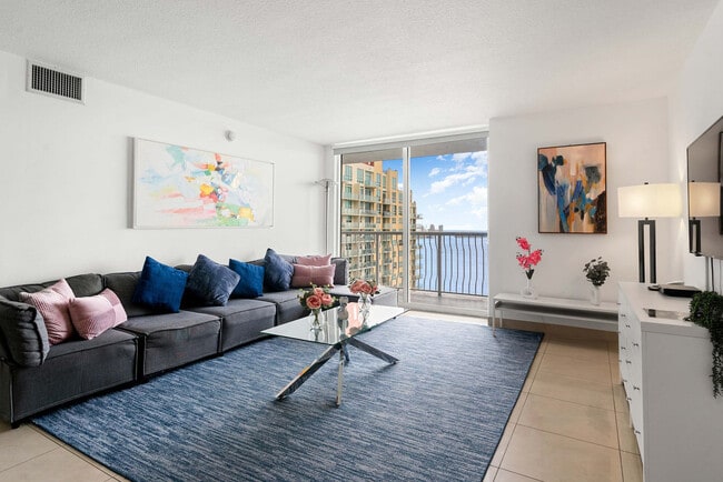 1200 Brickell Bay Dr