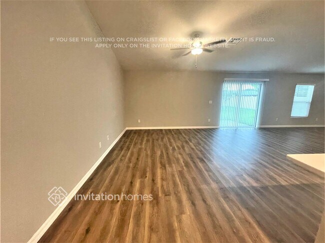 125 NE 9th Pl in Cape Coral, FL - Building Photo - Building Photo