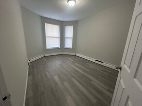364 E 59th St, Unit 2 in Chicago, IL - Building Photo - Building Photo