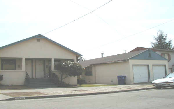 5816-5822 Alameda Ave in Richmond, CA - Building Photo - Building Photo