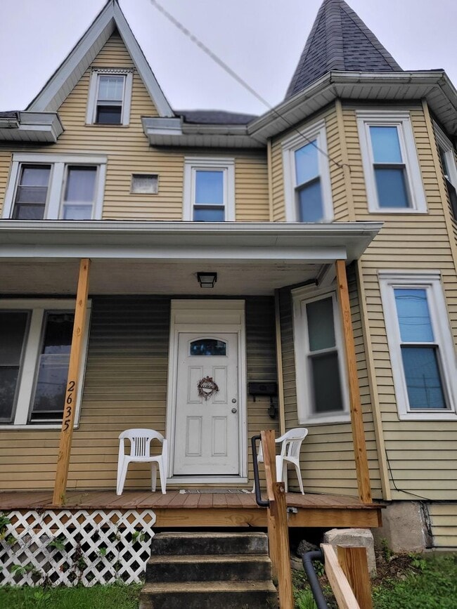 property at 2635 Lititz Pike