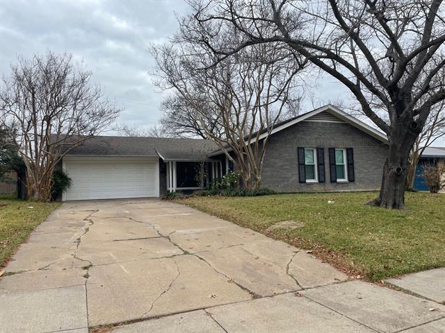 2009 Exeter St in Irving, TX - Building Photo