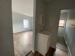 95 Main St in Cold Spring, NY - Building Photo - Building Photo