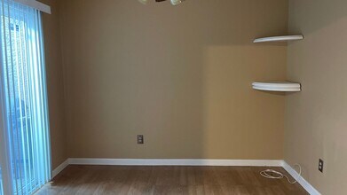 6750 Del Rey Ave in Las Vegas, NV - Building Photo - Building Photo