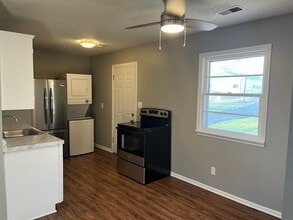 2034 NW 51st St in Northmoor, MO - Building Photo - Building Photo