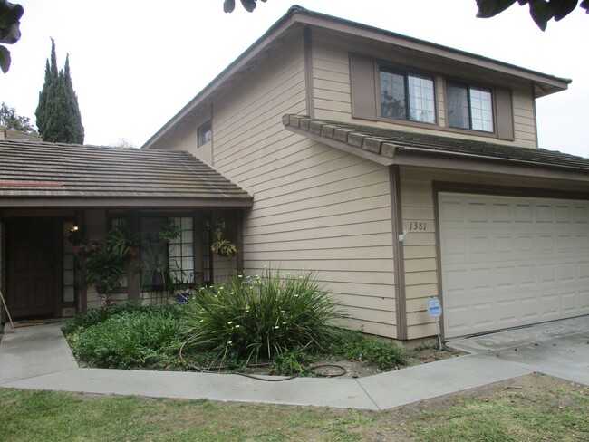1381 Longfellow Rd in Vista, CA - Building Photo - Building Photo