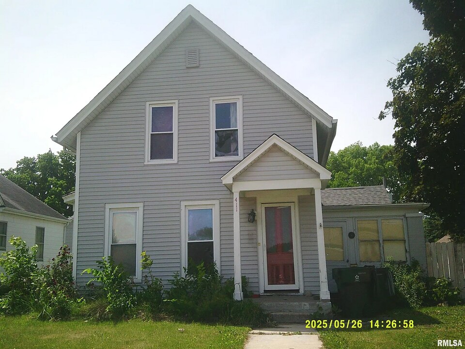 411 N Aldrich St in Geneseo, IL - Building Photo