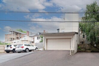 18 N New St, Unit 18 N. New St 2nd FL Apt in West Chester, PA - Building Photo - Building Photo