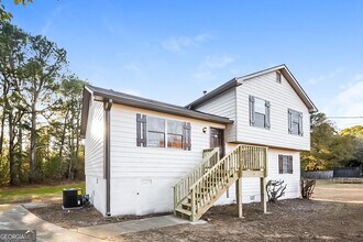 2422 Range Heights Terrace in Loganville, GA - Building Photo - Building Photo