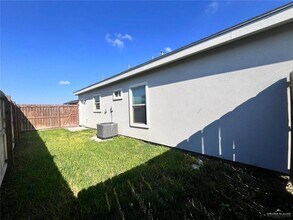 12 Kentucky St in Alton, TX - Building Photo - Building Photo