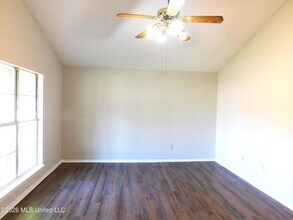 5840 Waverly Dr in Horn Lake, MS - Building Photo - Building Photo