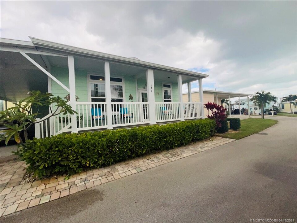 173 Portside Dr in Jensen Beach, FL - Building Photo