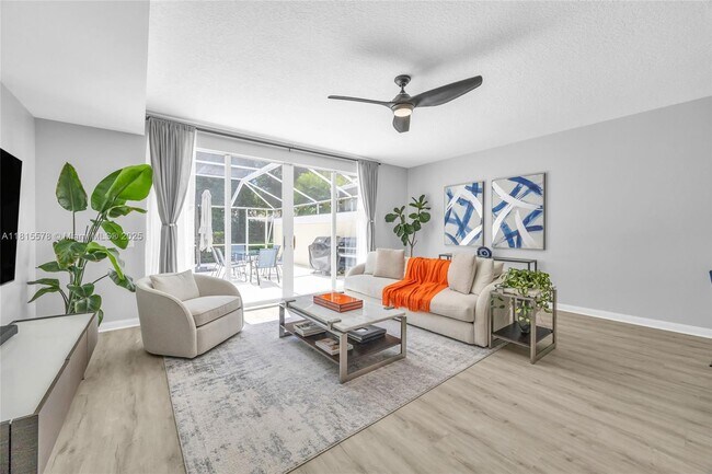 418 Capistrano Dr in Palm Beach Gardens, FL - Building Photo - Building Photo