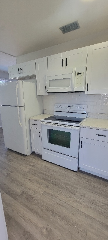 8103 Agress Ave in North Port, FL - Building Photo - Building Photo