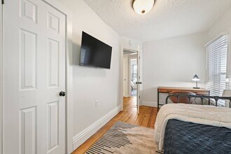 19 Granite St in Saratoga Springs, NY - Building Photo - Building Photo