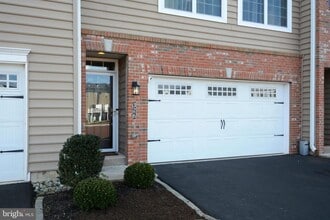 326 W Hamlin Ave in Telford, PA - Building Photo - Building Photo