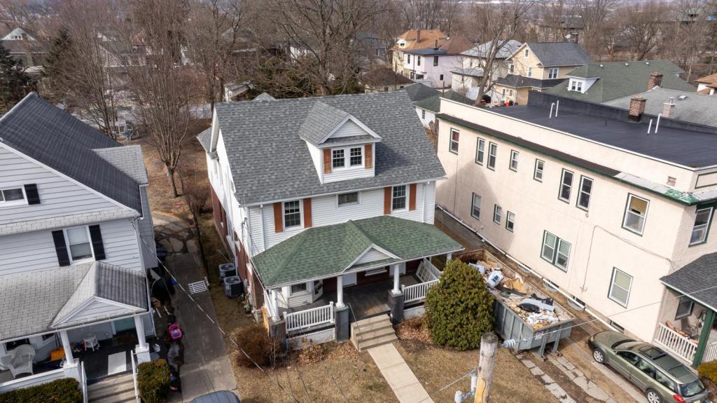 1735 Jefferson Ave in Dunmore, PA - Building Photo