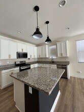 35040 N Barrel Rd in Queen Creek, AZ - Foto de edificio - Building Photo