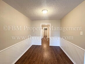 509 W Denton St in Ennis, TX - Building Photo - Building Photo