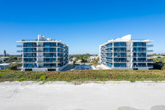 LA COLONNADE in Satellite Beach, FL - Building Photo - Building Photo