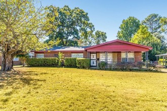 2800 Montrose Ave in Montgomery, AL - Foto de edificio - Building Photo