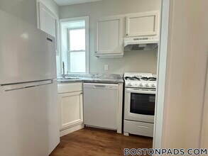 1189 Commonwealth Ave in Boston, MA - Foto de edificio - Building Photo