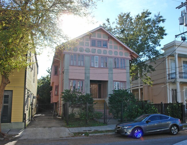 1518-1520 Euterpe St in New Orleans, LA - Foto de edificio - Building Photo