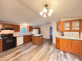 231 6 Morris Ln in Huntsville, TX - Building Photo