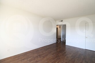 351 E Thomas Rd in Phoenix, AZ - Building Photo - Building Photo