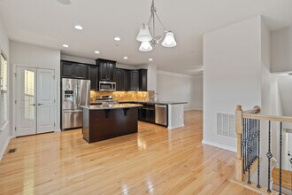 407 Fairmont Dr in Wexford, PA - Foto de edificio - Building Photo