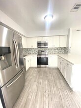 1596 Shaker Cir in Wellington, FL - Foto de edificio - Building Photo