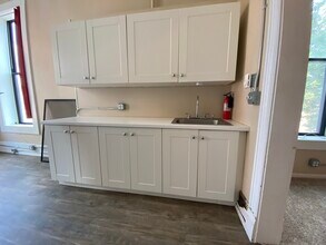 329 N Riverfront Dr in Mankato, MN - Foto de edificio - Building Photo