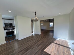 2451 Glenarm Ave in Pittsburgh, PA - Building Photo - Building Photo