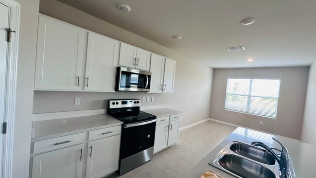 1905 NW 23rd St in Cape Coral, FL - Building Photo - Building Photo