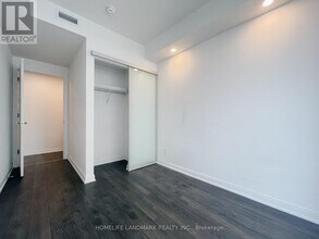 50A Charles St E in Toronto, ON - Building Photo - Building Photo