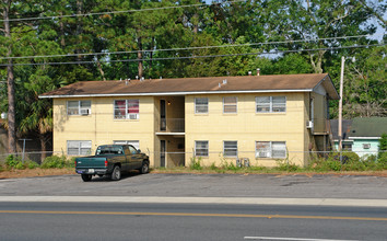 107 Lincoln St in Tallahassee, FL - Foto de edificio - Building Photo