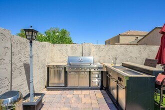6608 W Saguaro Park Ln in Glendale, AZ - Building Photo - Building Photo
