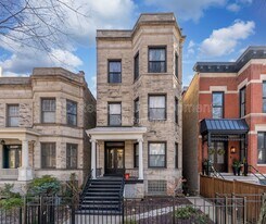 3637 N Janssen Ave in Chicago, IL - Building Photo