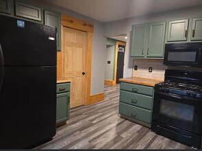 618 Pettibone Ave NW, Unit 1 in Grand Rapids, MI - Building Photo - Building Photo