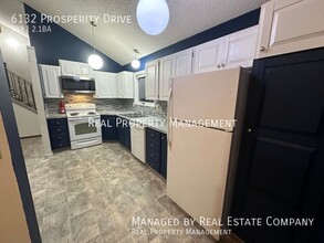 6132 Prosperity Dr in Anchorage, AK - Building Photo - Building Photo