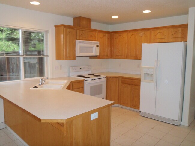 17501 SE 16th Cir in Vancouver, WA - Building Photo - Building Photo