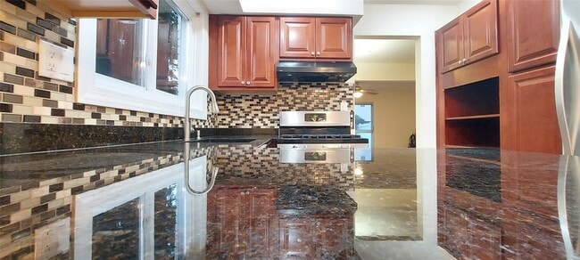 property at 109 Roosevelt Dr